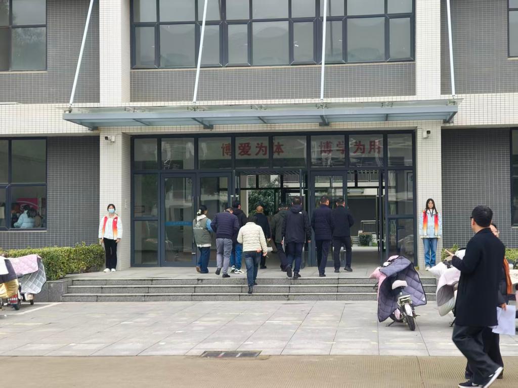 tmp_b7eecf1f057915c0fbb15958e035ce7b40246a8f66db0706