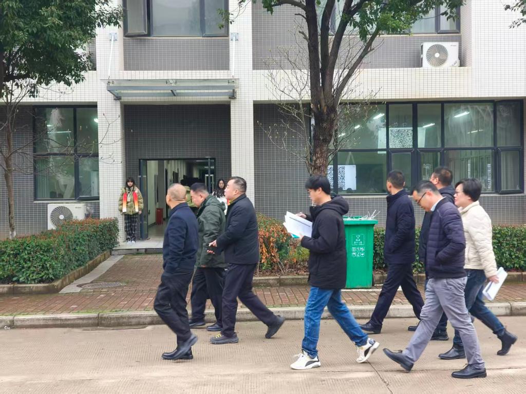 tmp_fe349e83f43f2db91910713e1e9cd194db9b8bdda999d876